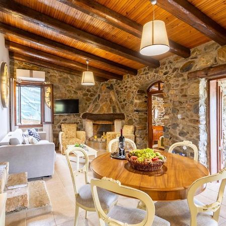 Villa Casa Avocado Tavronitis Exteriör bild