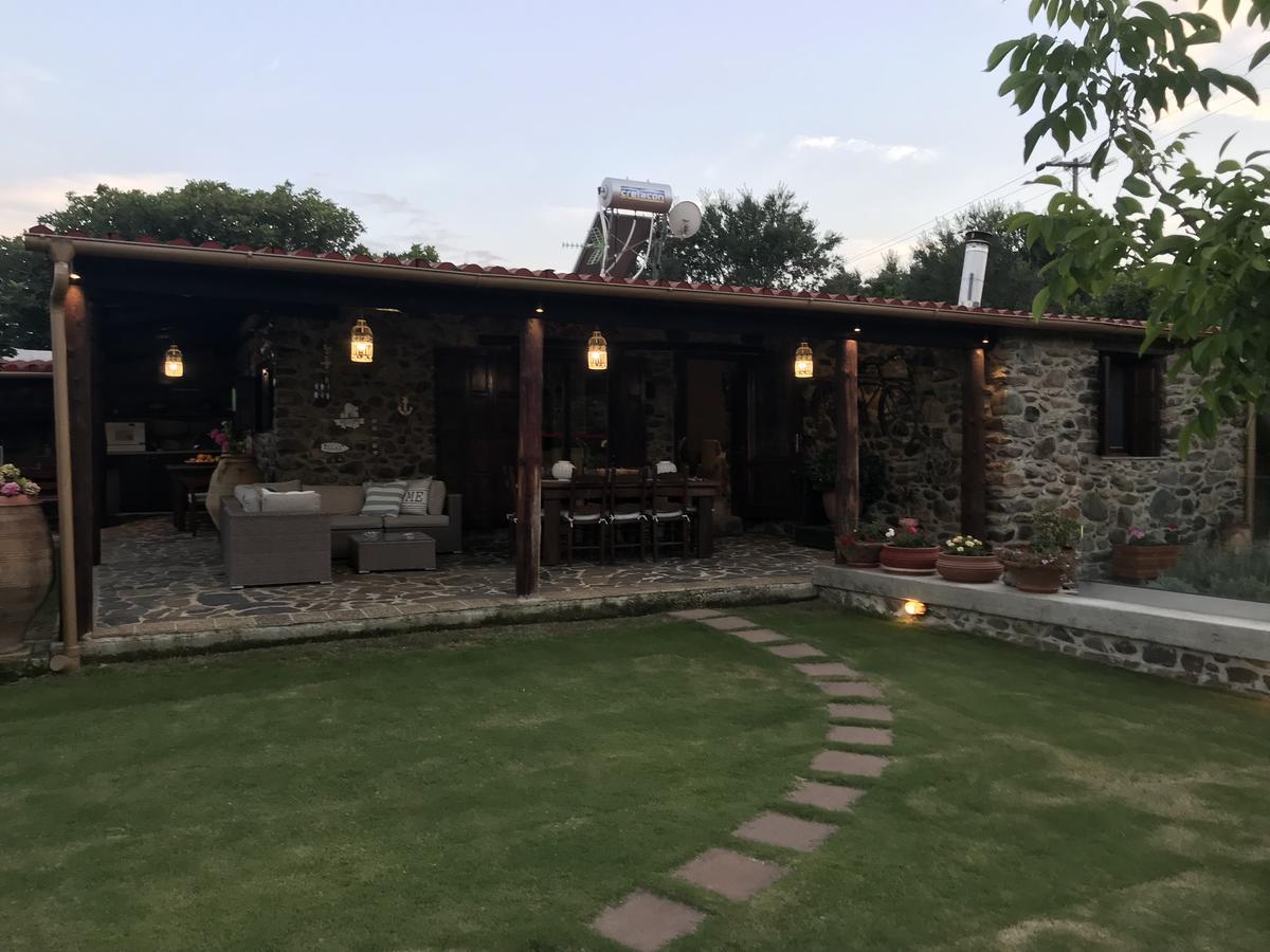 Villa Casa Avocado Tavronitis Exteriör bild
